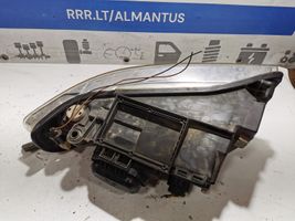 Audi A4 S4 B5 8D Lampa przednia 8D0941004AK