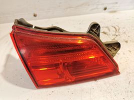 Subaru Legacy Luces portón trasero/de freno 23620073