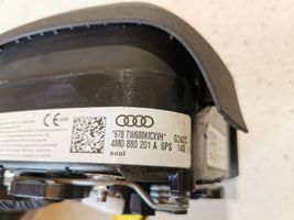 Audi Q7 4M Ohjauspyörä 4M0419689