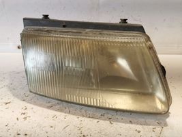 Volkswagen PASSAT B5 Faro/fanale 14742600