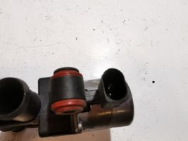 Audi Q7 4M Solenoidinis vožtuvas 8J0121324