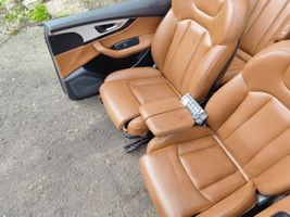 Audi Q7 4M Seat set 