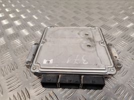 Renault Laguna III Sterownik / Moduł ECU 0281015323