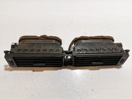 Volvo V70 Grille d'aération centrale 30643315