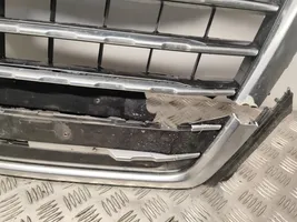 Audi Q7 4M Grotelės viršutinės 4M0853037C