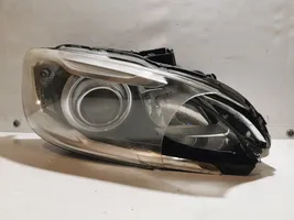 Volvo V60 Lampa przednia 