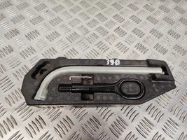 Volkswagen Caddy Tool set 2K0012219