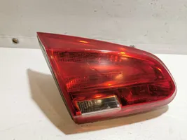 KIA Ceed Lampy tylnej klapy bagażnika 92403A20