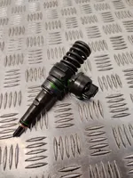 Volkswagen Jetta V Injecteur de carburant 038130073AG