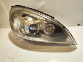 Volvo V60 Lampa przednia 31299991