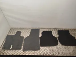 Volkswagen Jetta VI Car floor mat set 