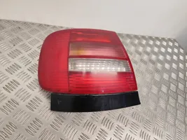 Audi A4 S4 B5 8D Задний фонарь в кузове 289901