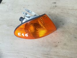 BMW 3 E46 Indicatore di direzione anteriore 6902766