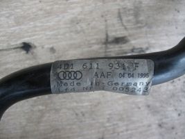 Audi A8 S8 D2 4D Stabdžių vamzdelis (-iai)/ žarna (-os) 4D1611931F