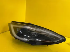 Tesla Model S Lampa przednia 1563714-00-E