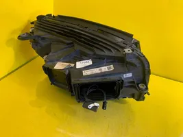 Mercedes-Benz GLC C253 Lampa przednia A2539065101