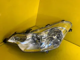 Citroen C-Crosser Lampa przednia 