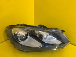 Volkswagen Golf VI Lampa przednia 