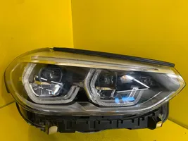 BMW X3 G01 Lampa przednia 8739654-09