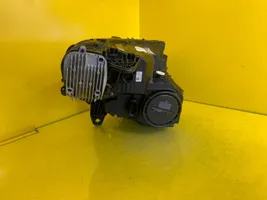 Mercedes-Benz EQC Lampa przednia A2939060101