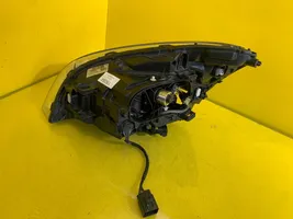 Volvo V60 Lampa przednia 31383063