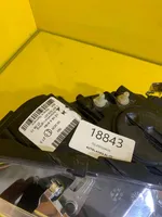 Volvo C30 Lampa przednia 31299827