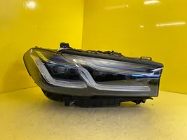 BMW 5 G30 G31 Lampa przednia 9850587