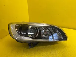 Volvo XC60 Lampa przednia 31299991