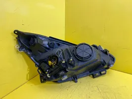 Opel Corsa D Lampa przednia 93189361