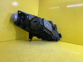 Mercedes-Benz EQC Phare frontale A2939060301