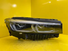 BMW 7 G11 G12 Lampa przednia 4769