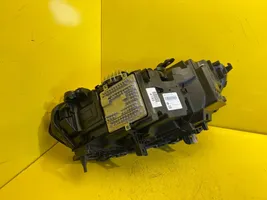 BMW X5 G05 Lampa przednia 4189