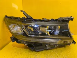 Toyota Land Cruiser (J150) Lampa przednia brak