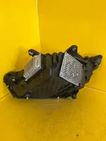 Mercedes-Benz SL AMG R232 Lampa przednia A2329066002