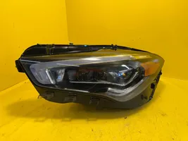 Mercedes-Benz CLA C118 X118 Lampa przednia a1189067301