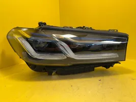 BMW 5 G30 G31 Lampa przednia 98550592