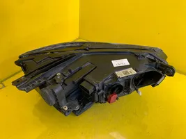 Volkswagen PASSAT B8 Lampa przednia 3G1941081F