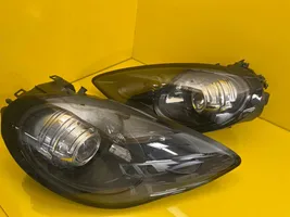 Porsche Panamera (970) Lampa przednia 97063106905