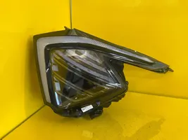 KIA Sportage Lampa przednia 92101R2100