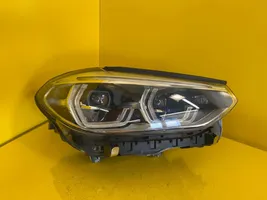 BMW X3 G01 Lampa przednia 8739654-01