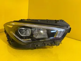 Mercedes-Benz CLA C118 X118 Lampa przednia A1189062600