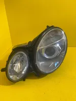 Mercedes-Benz E W210 Lampa przednia A2108200361