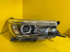 Toyota Hilux (AN120, AN130) Faro/fanale A81110-0K792