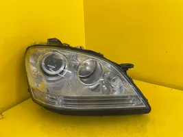 Mercedes-Benz ML W164 Phare frontale W164