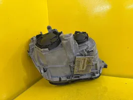 Mercedes-Benz C W203 Phare frontale A2038203761