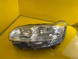 Citroen C5 Lampa przednia 89904149