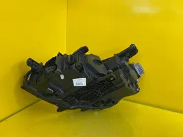 Volkswagen PASSAT B8 Lampa przednia 3G1941082P