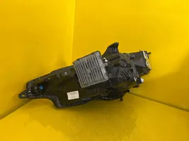 Volvo S60 Lampa przednia 32338034