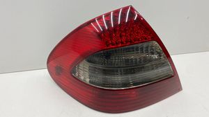 Mercedes-Benz E W211 Luci posteriori A2118202564