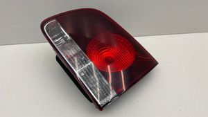 Volkswagen Touareg I Lampy tylnej klapy bagażnika 7L6945094